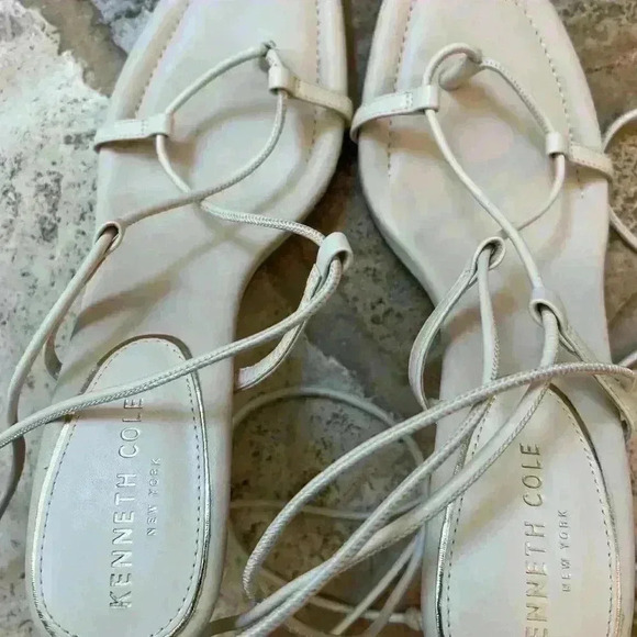 Kenneth Cole Belinda Sandal Size 10 - Picture 2 of 3